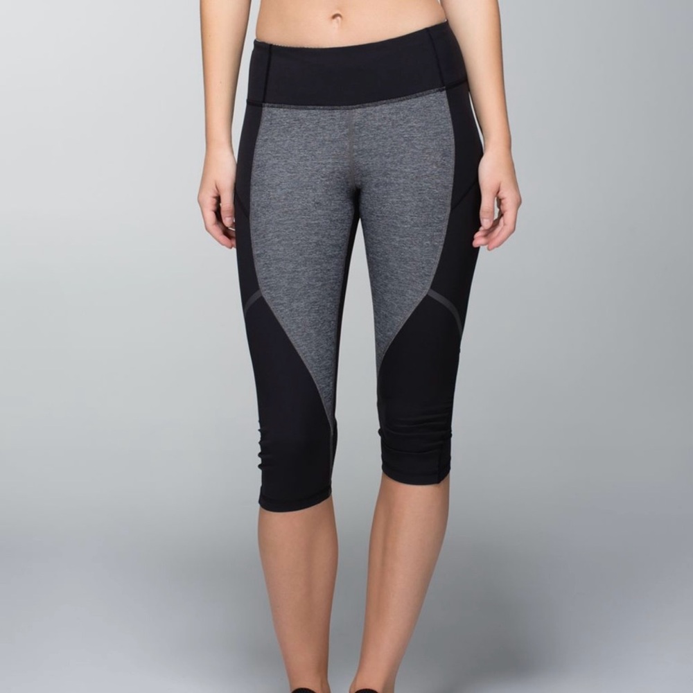 Lululemon Athletica Hop to It Black and Gray Leggings